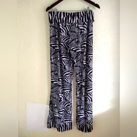 TRINA TURK Zebra Print Wide Leg Swim/Cover Up/Resort Pants - Picture 4 of 5